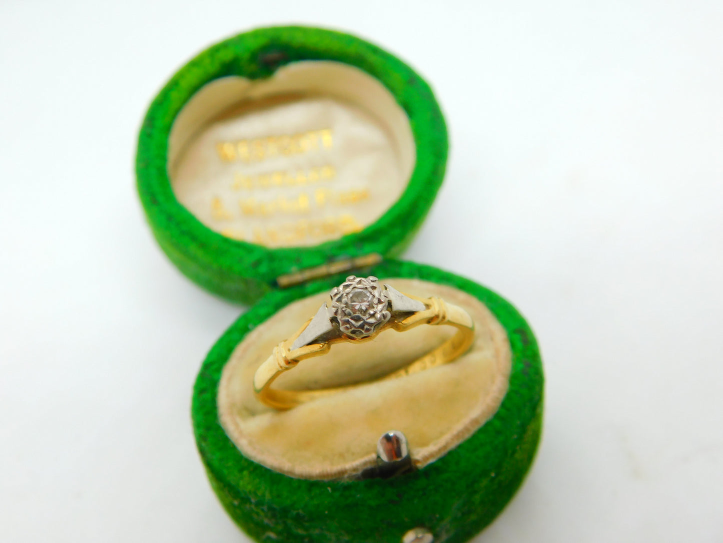 Victorian 18ct Yellow Gold 0.1ct Diamond Solitaire Ring Antique c1890