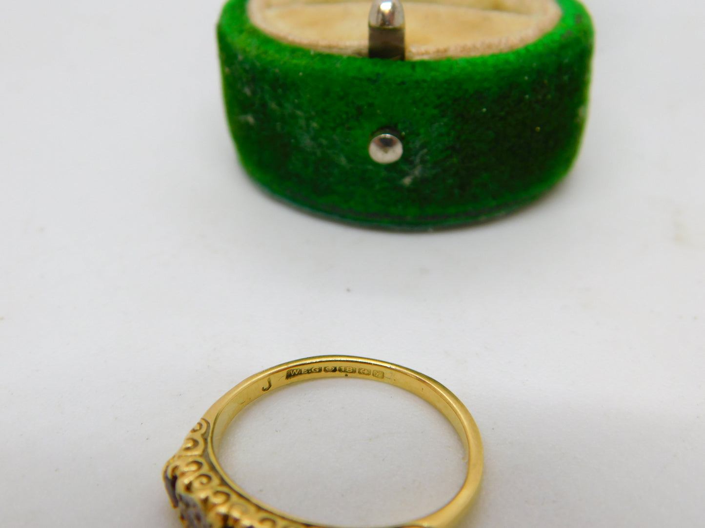 18ct Yellow Gold, Garnet & Diamond Victorian Style Boat Ring Vintage 1973