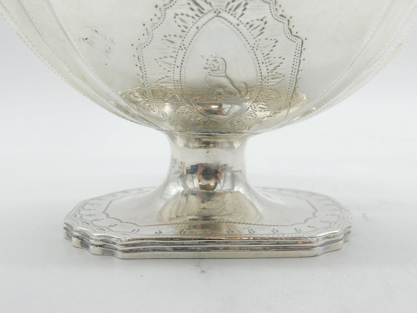 George III Sterling Silver Dog Crest Sweet-Treat Basket Antique 1793 London