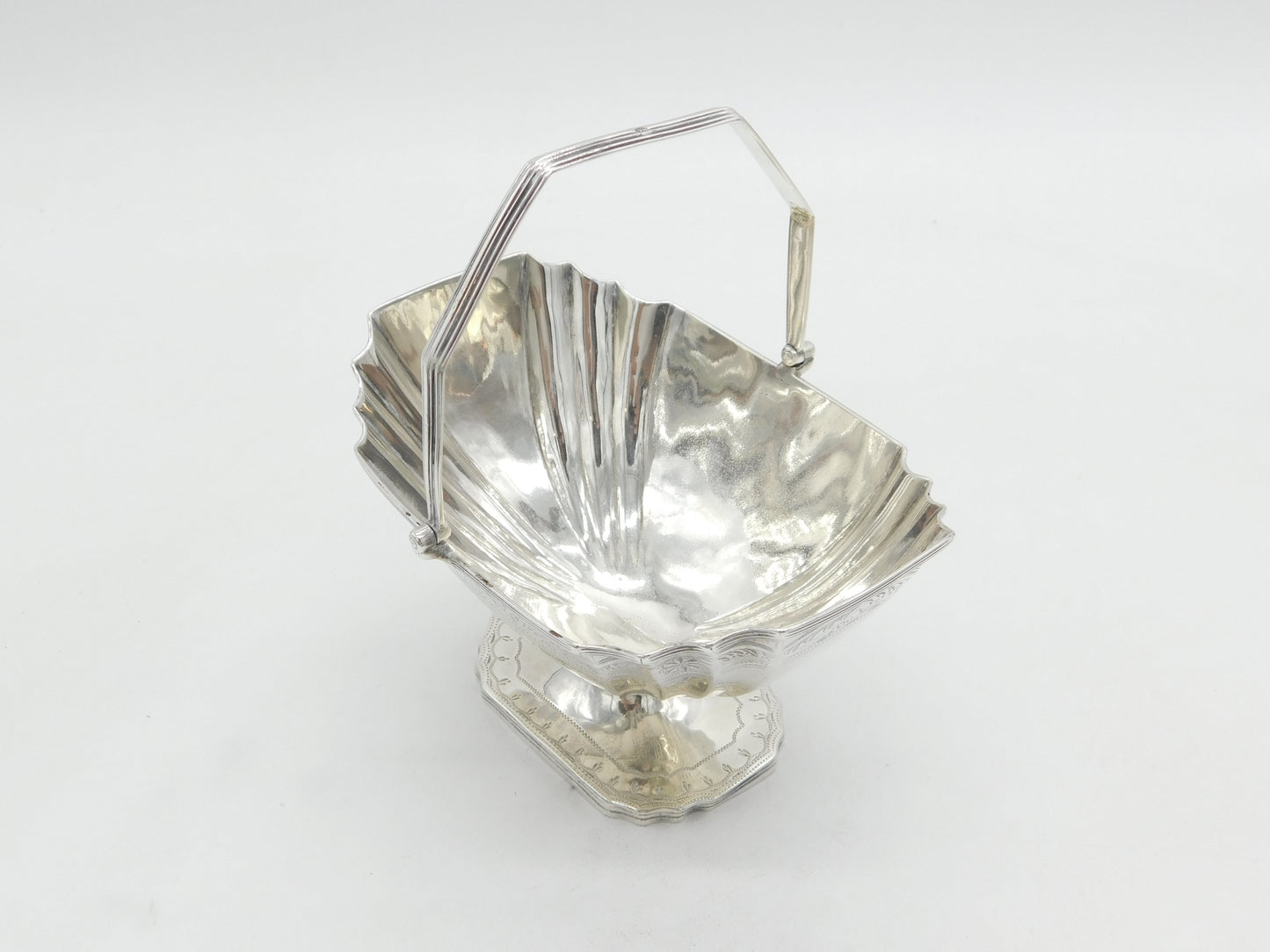 George III Sterling Silver Dog Crest Sweet-Treat Basket Antique 1793 London