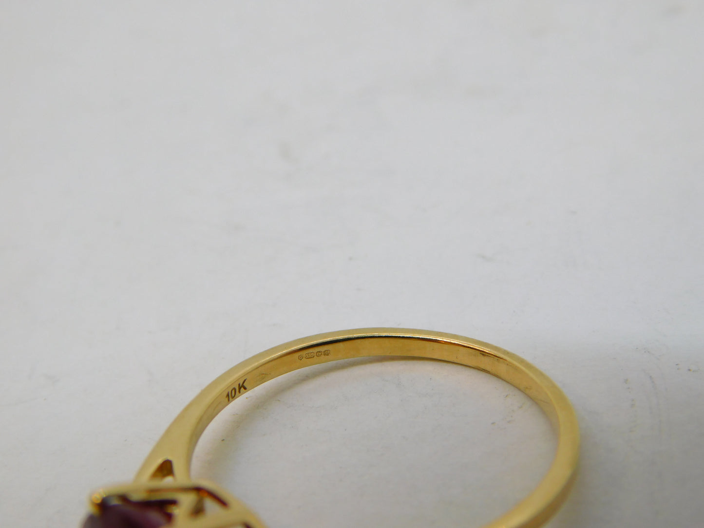 10ct Yellow Gold 2.5ct Ruby Set Solitaire Ring Vintage c2000 Birmingham