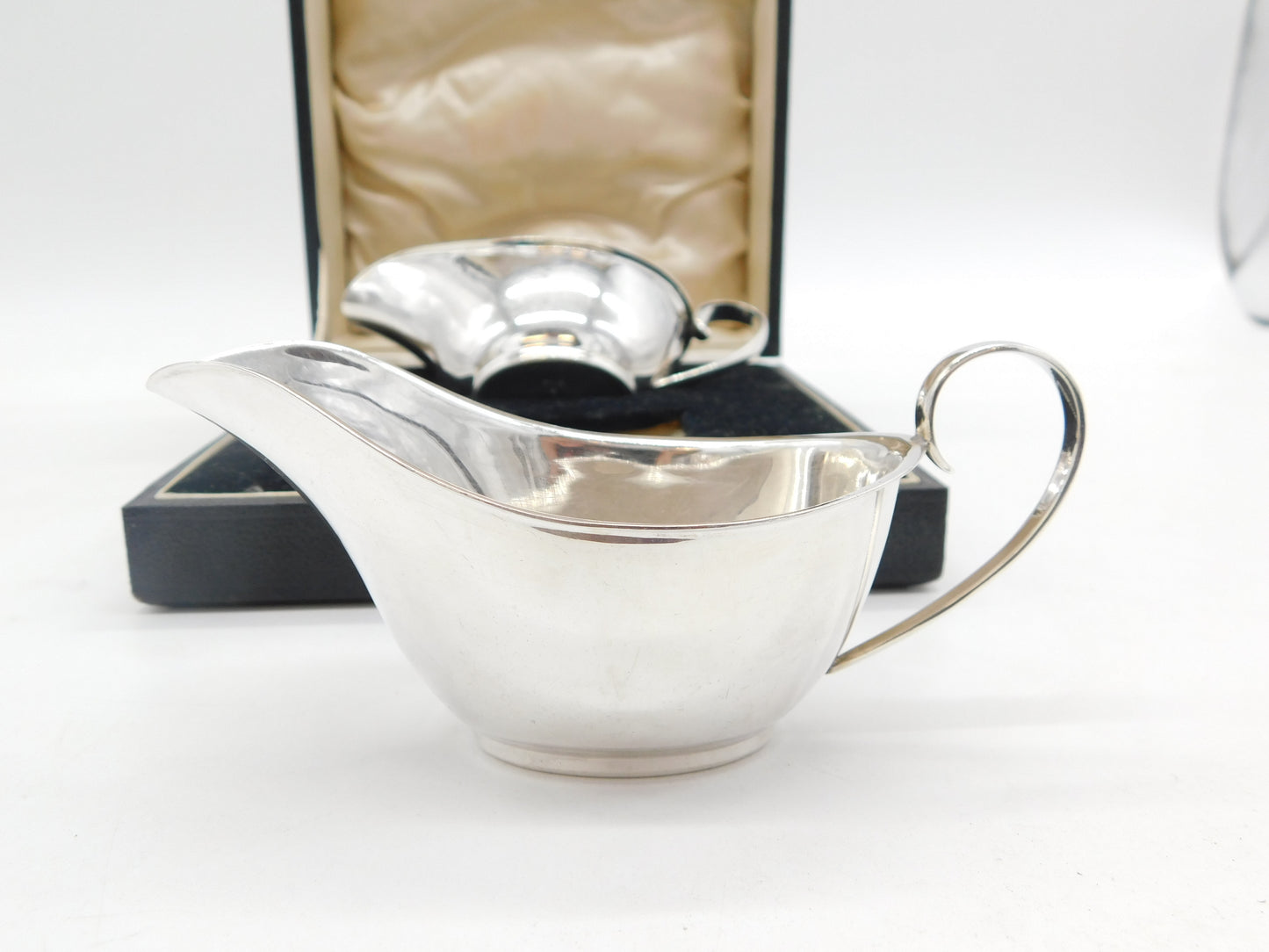 Boxed Pair of Sterling Silver Sauce Boats Antique 1939 Birmingham Art Deco
