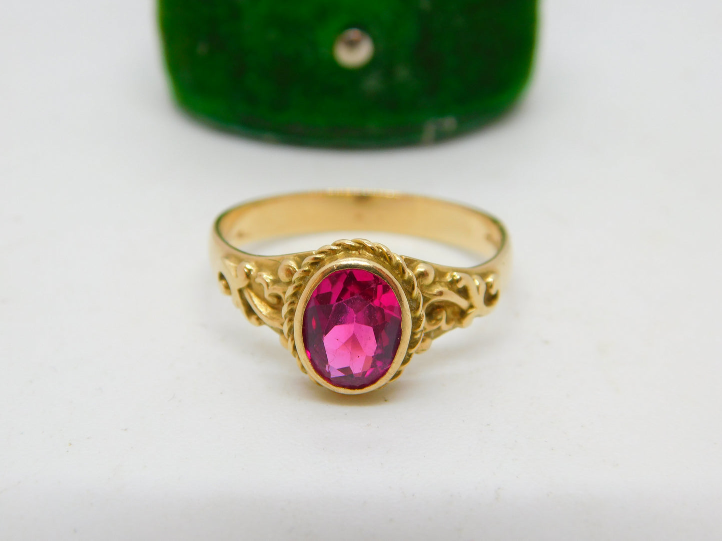 14ct Yellow Gold & 1ct Natural Ruby Dress Ring Vintage c1970