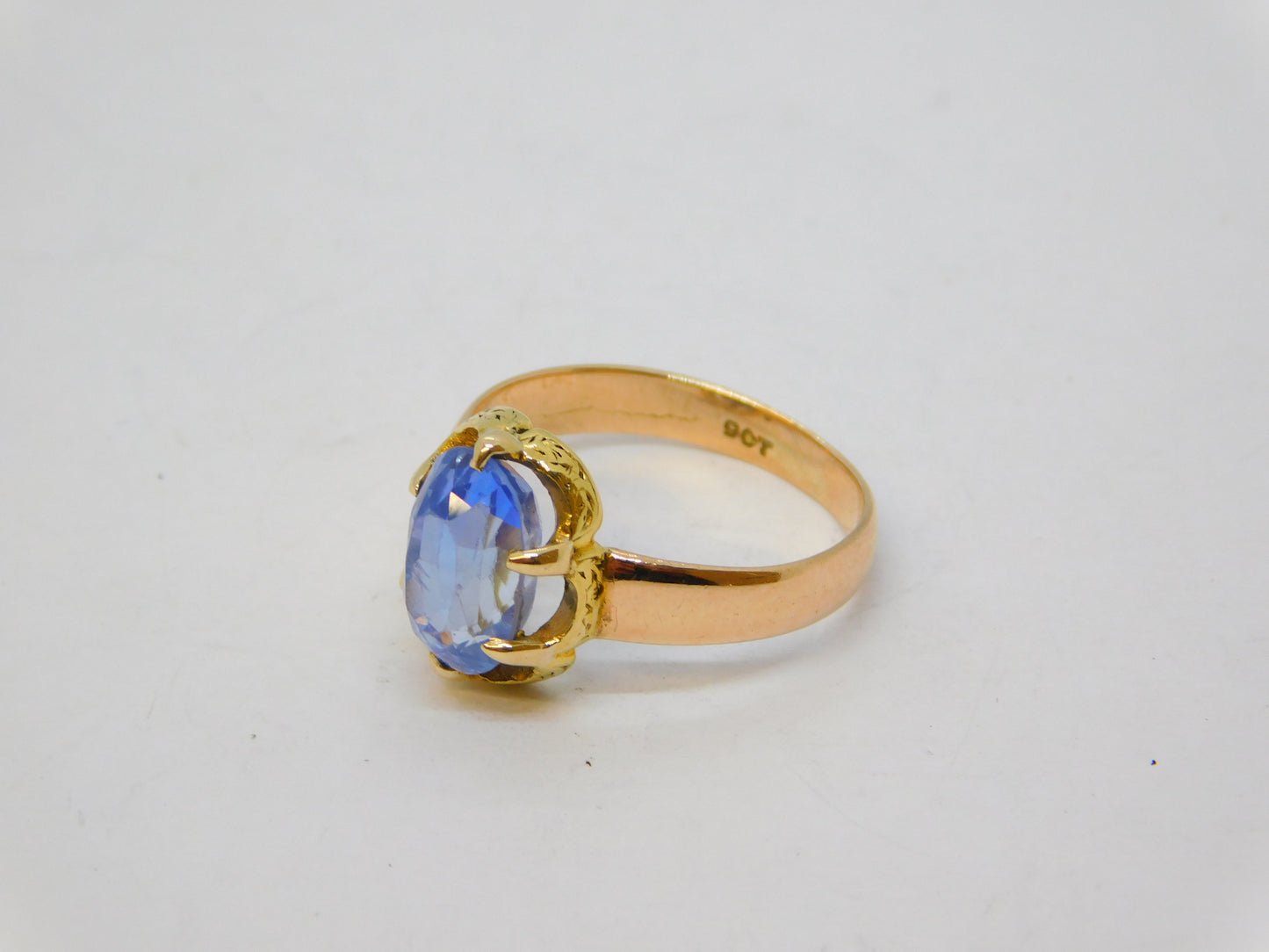 19th Century 18ct Gold Set 2.5ct Oval Cut Ceylon Sapphire Ring Antique c1860