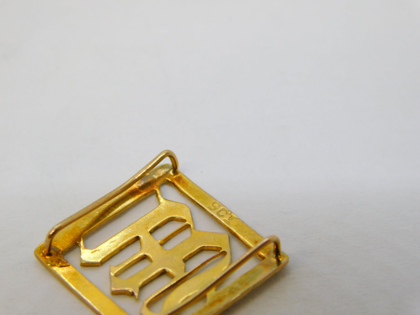 Victorian 9ct Yellow Gold 'M' Initial Mourning Bracelet Charm Antique c1900
