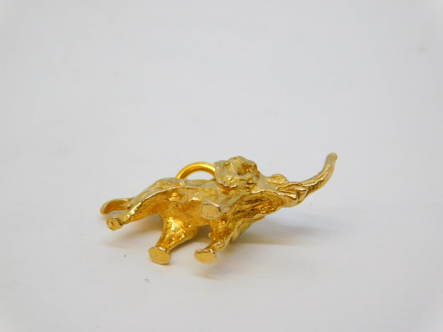 9ct Yellow Gold Cast Good Luck Elephant Charm Pendant Vintage 1966 London