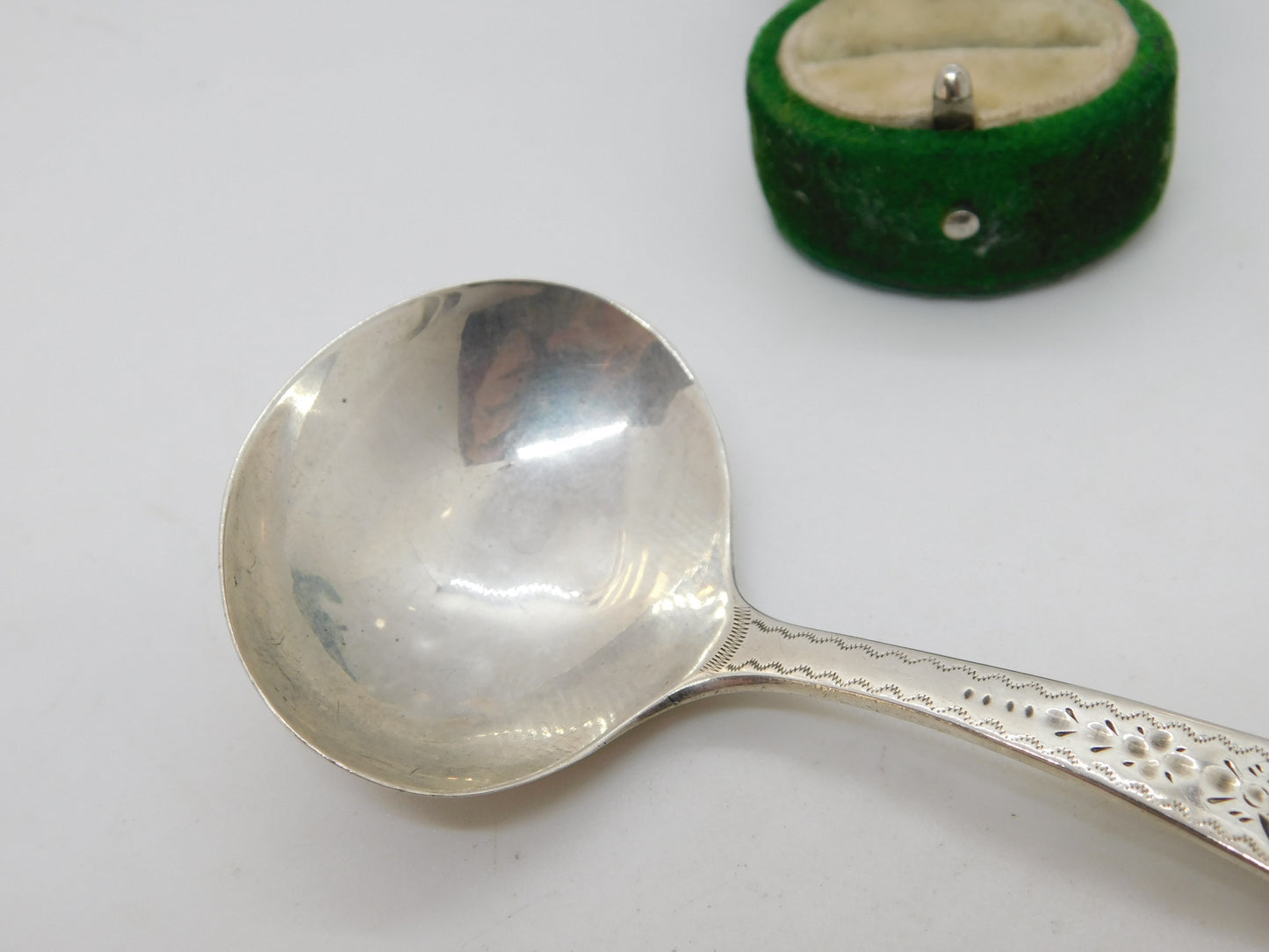 George III Sterling Silver Bright Cut Tea Caddy Spoon Antique 1804 London