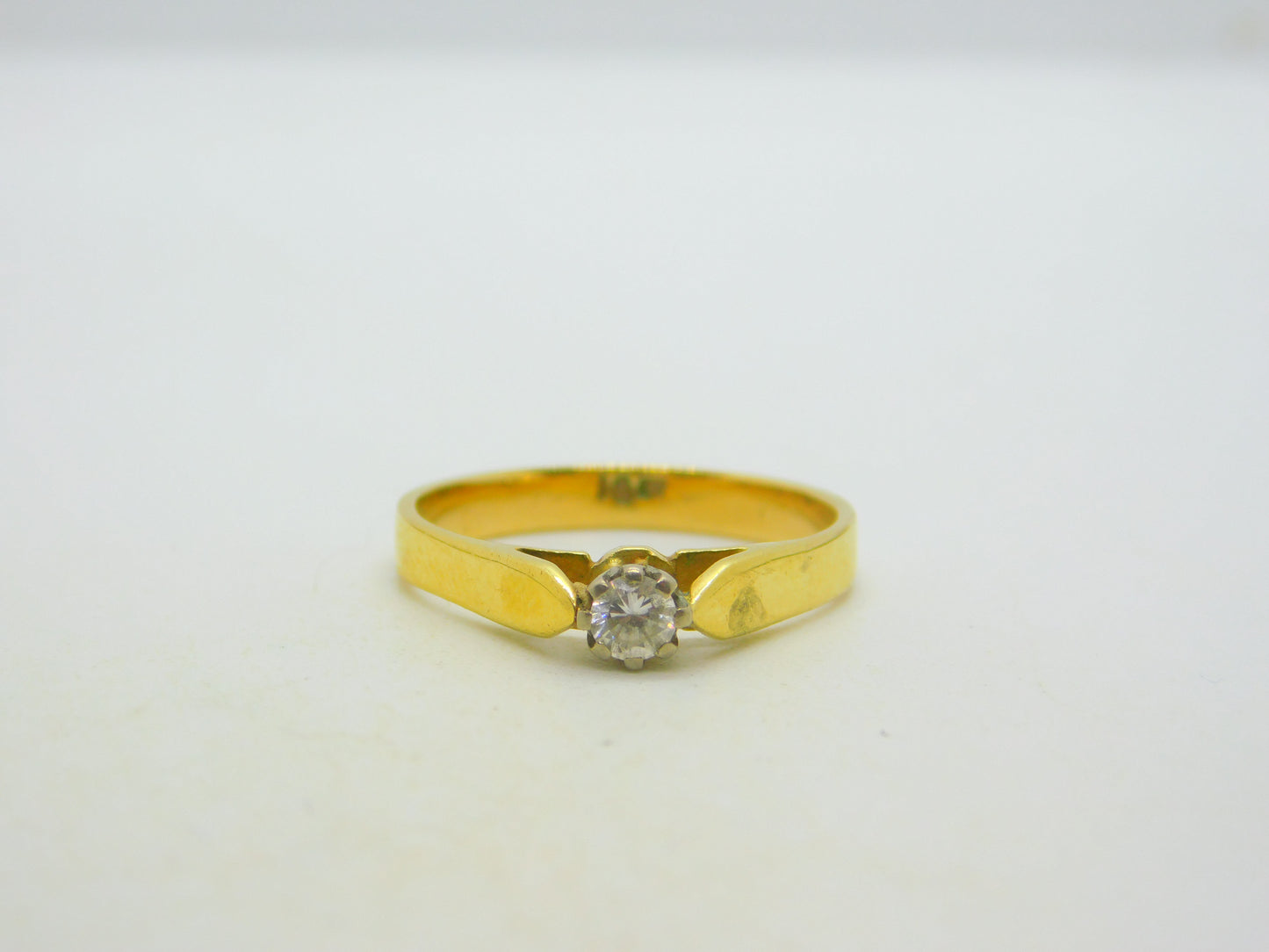Victorian 18ct Yellow Gold & 0.1ct Diamond Solitaire Ring Antique c1890