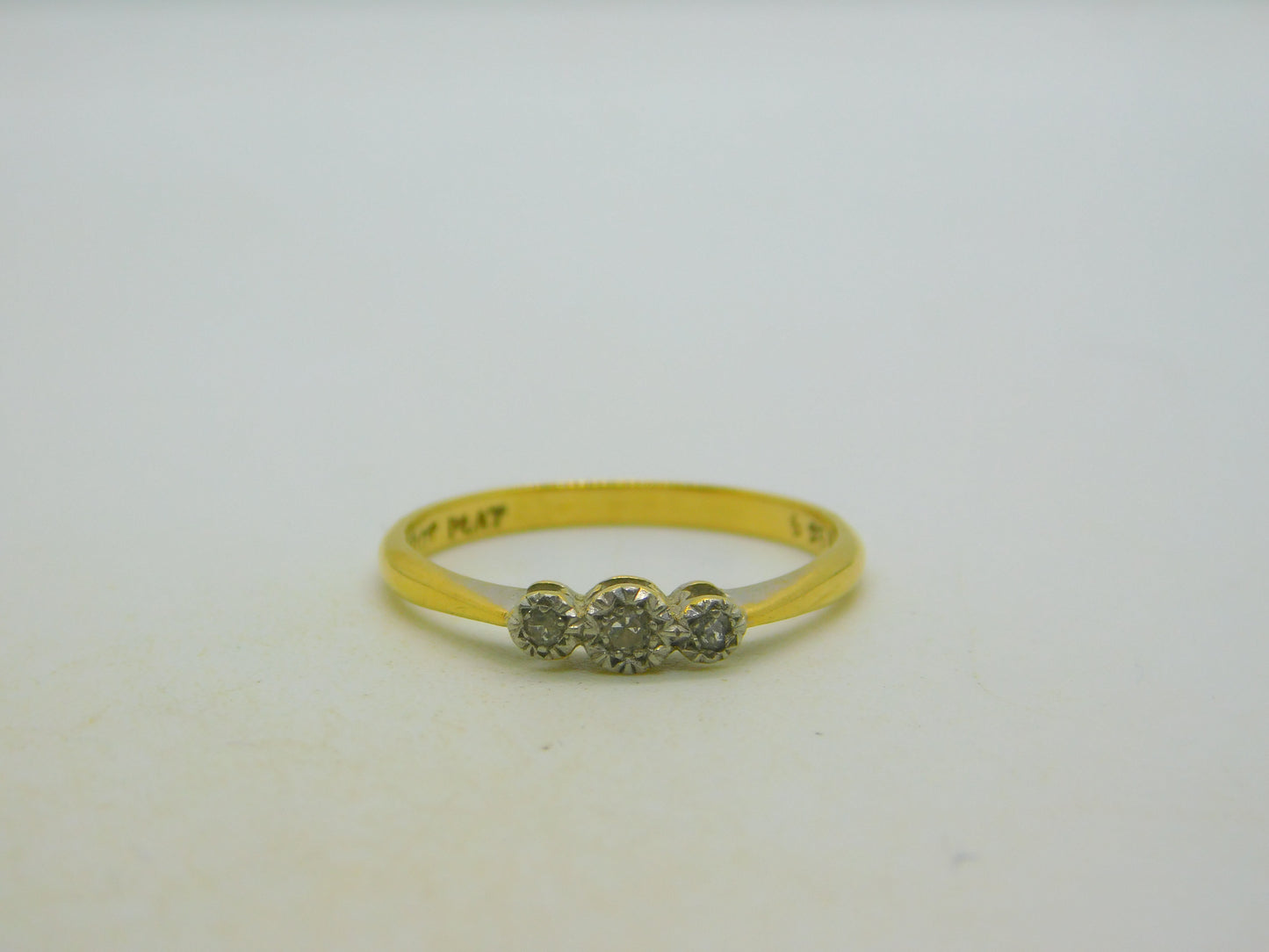 18ct Yellow Gold & Three-Stone Diamond Dress Ring Antique c1920 Art Deco