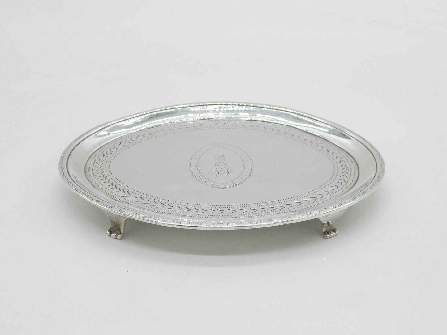 George III Sterling Silver Dog Crest Teapot Stand Antique 1788 London