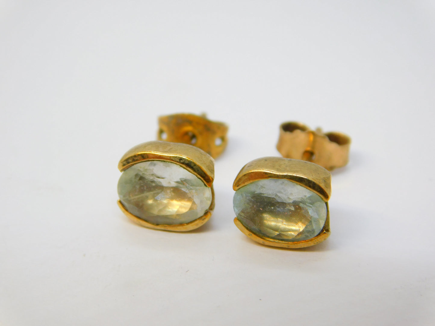 9ct Yellow Gold Faceted Pale-Blue Topaz Stud Earrings Vintage 2010 Birmingham