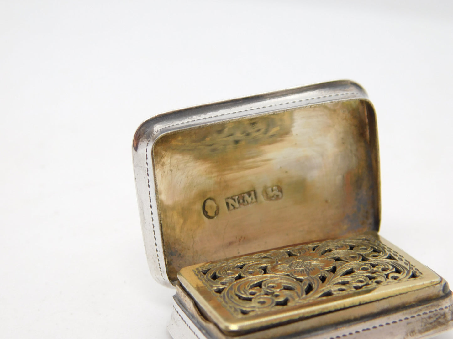 William IV Sterling Silver Vinaigrette Antique 1835 Birmingham Nathaniel Mills