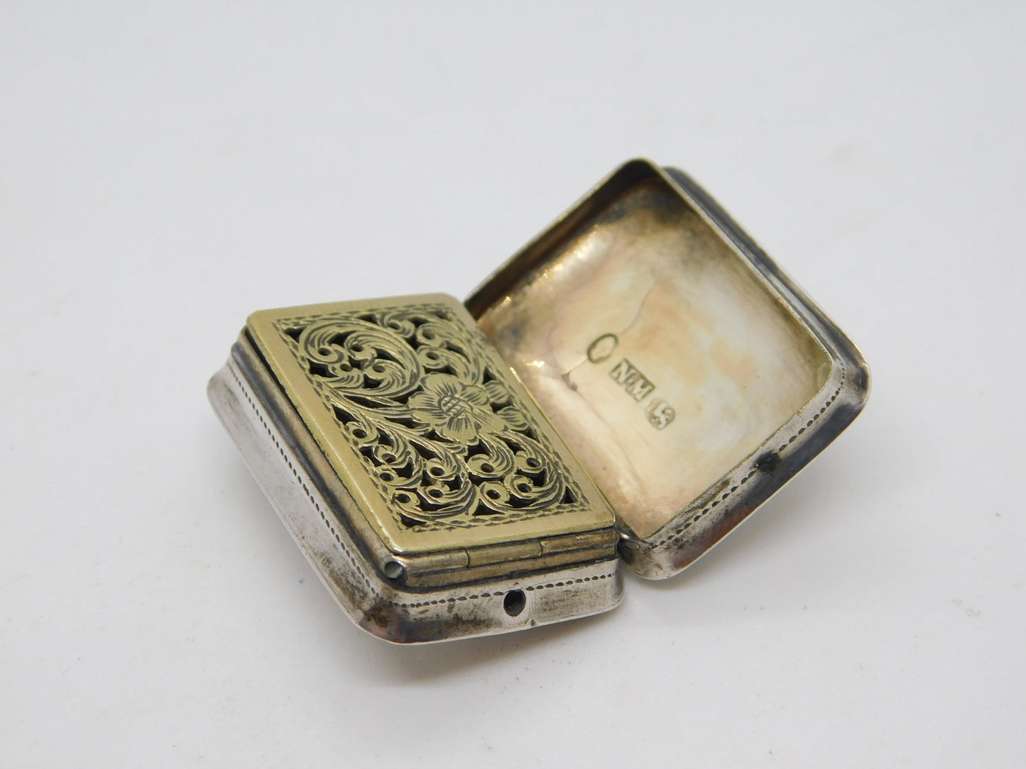 William IV Sterling Silver Vinaigrette Antique 1835 Birmingham Nathaniel Mills