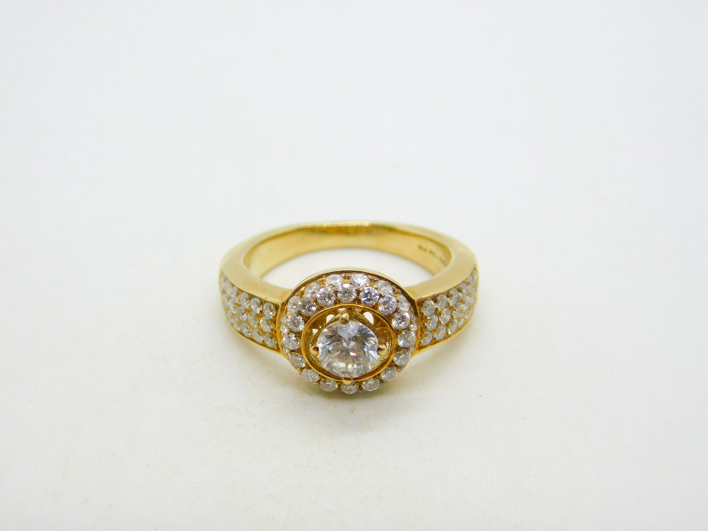 18ct Yellow Gold & 0.5ct Round Cut Diamond Halo Ring Vintage c2000