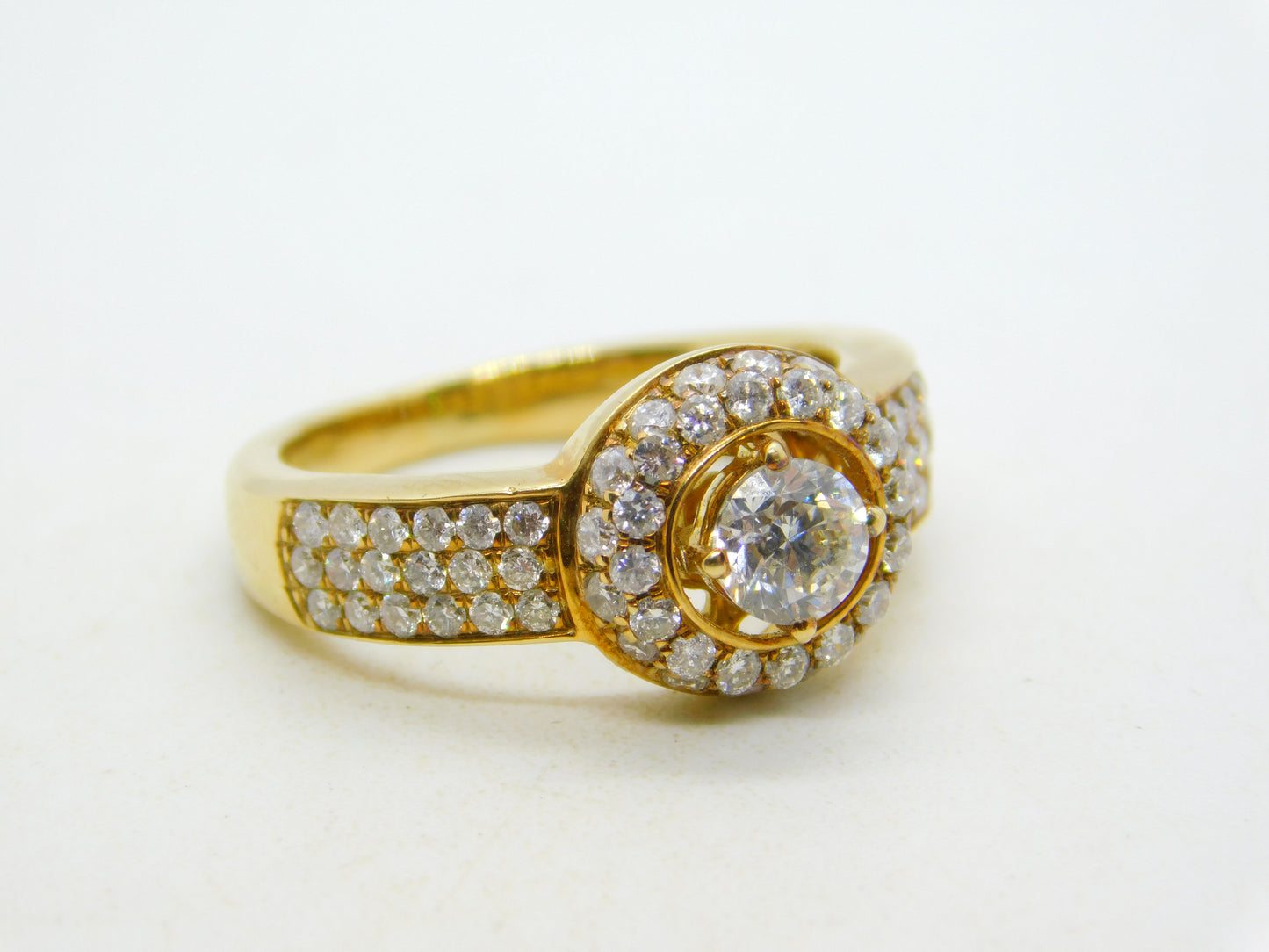 18ct Yellow Gold & 0.5ct Round Cut Diamond Halo Ring Vintage c2000