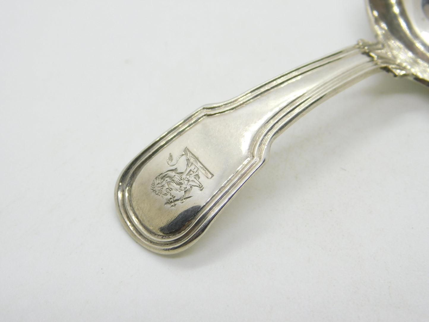 George III Sterling Silver Lion Crest Tea Caddy Spoon Antique 1807 London