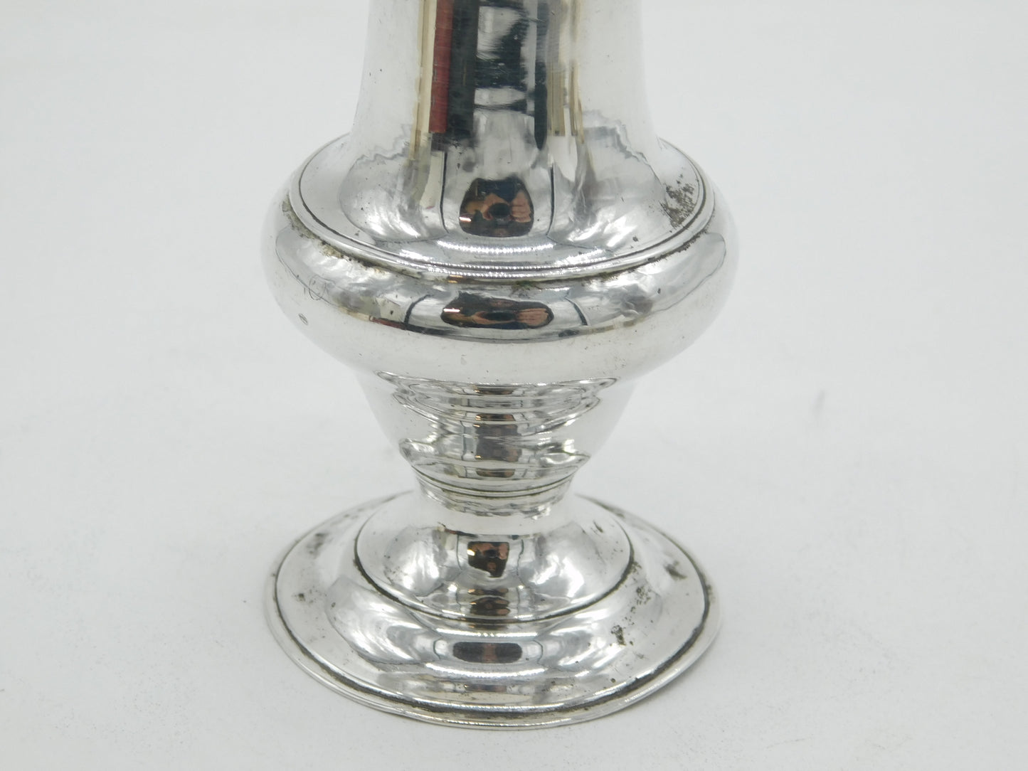George III Sterling Silver Muffineer Sugar Caster Antique 1777 London