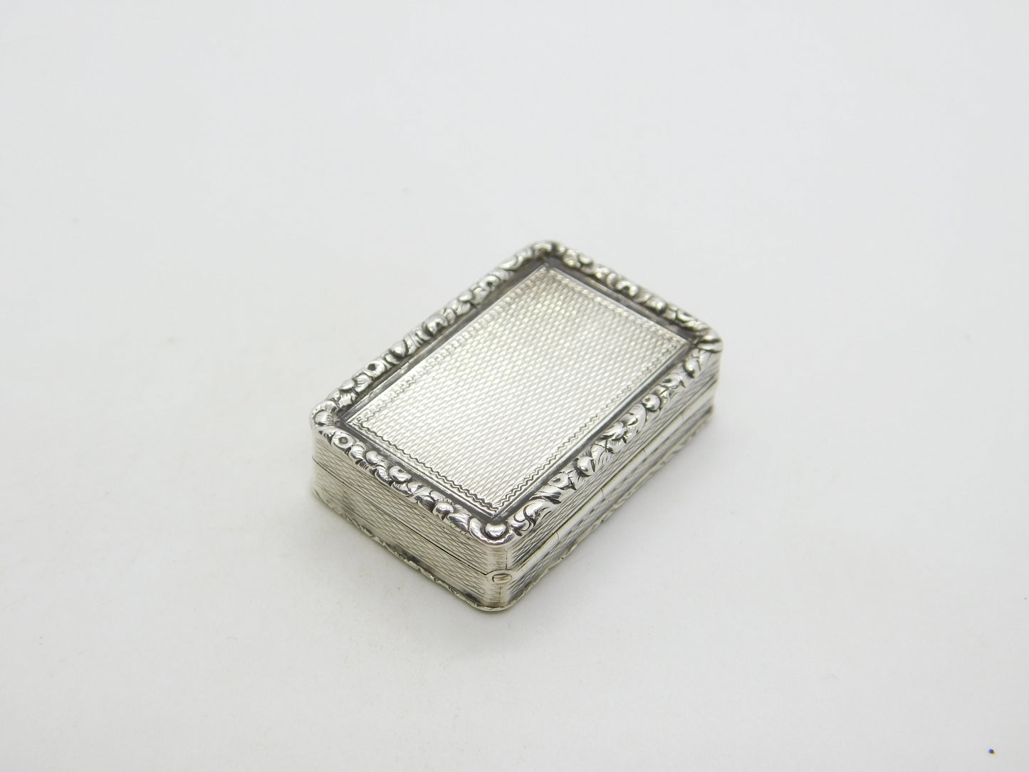 George IV Sterling Silver Floral Pattern Vinaigrette Antique 1822 London