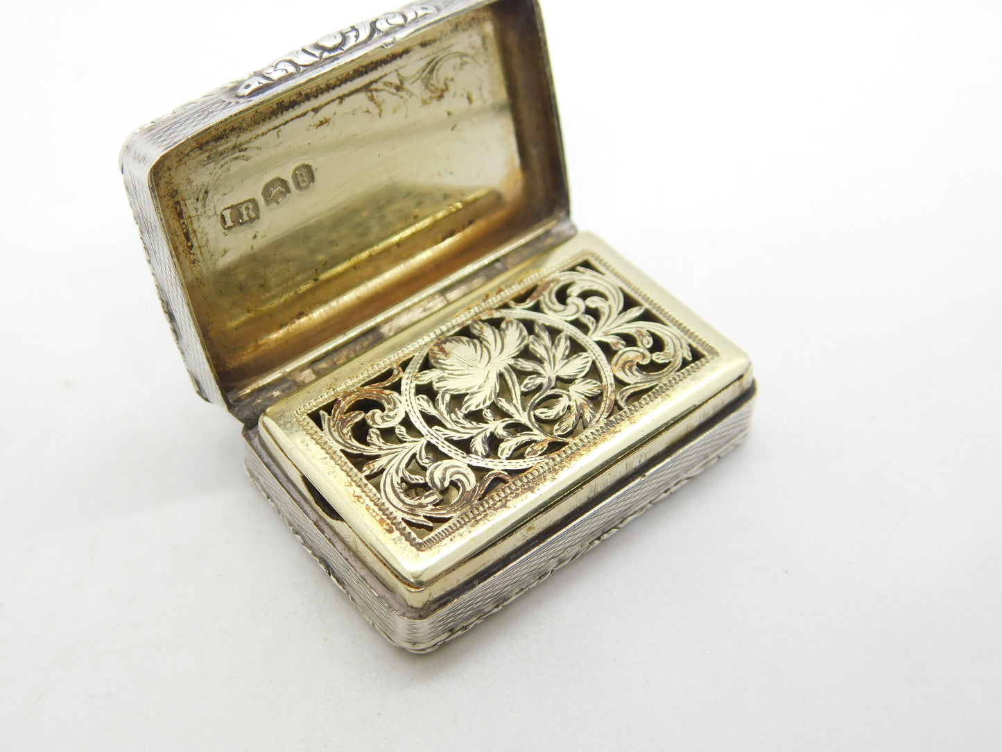 George IV Sterling Silver Floral Pattern Vinaigrette Antique 1822 London