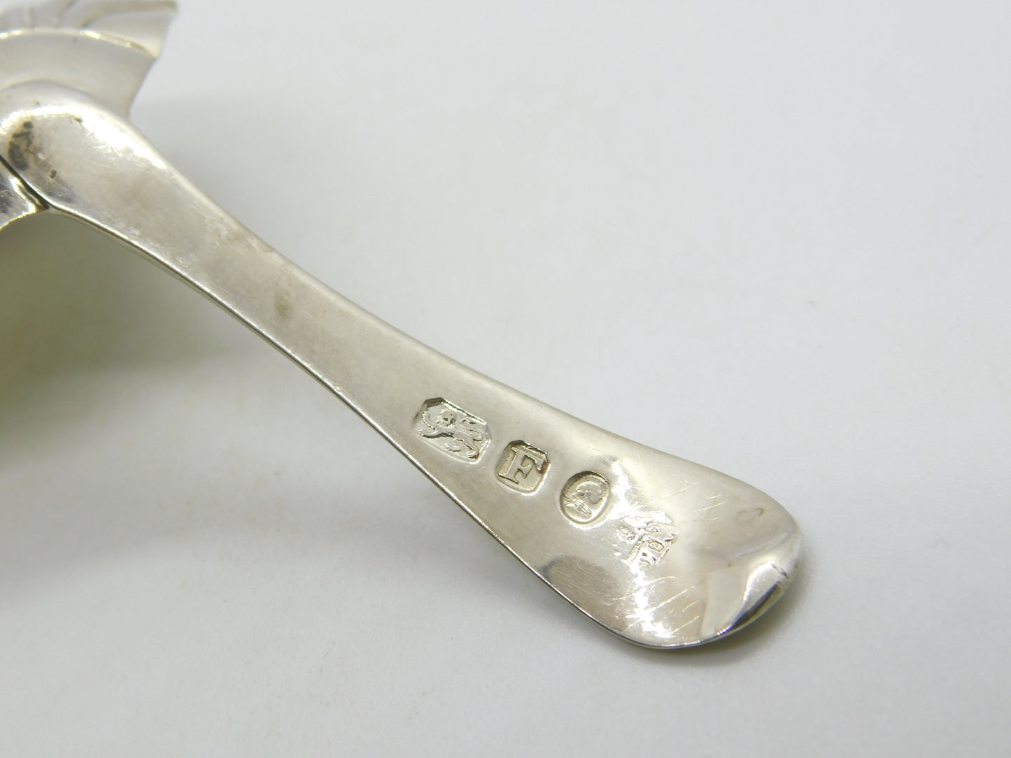 George III Sterling Silver Regal Crest Tea Caddy Spoon Antique 1801 London