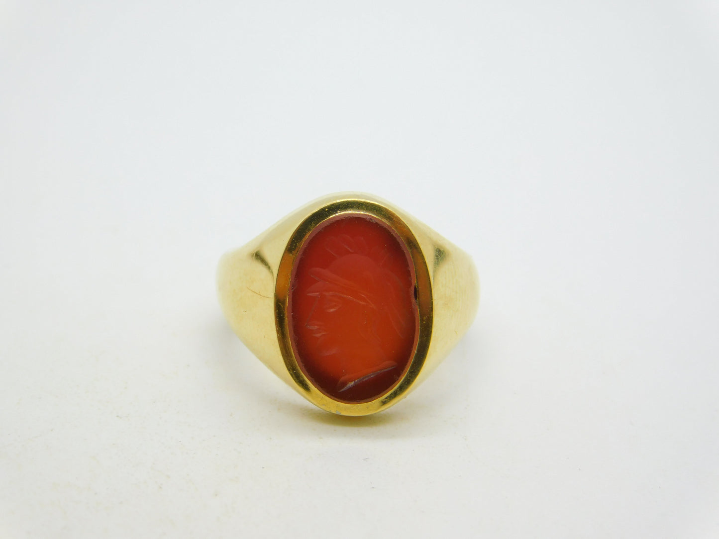 18ct Yellow Gold Carnelian Agate Centurion Intaglio Signet Ring Vintage 1968 London