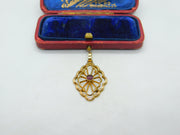 Edwardian 9ct Yellow Gold Art Nouveau Garnet Set Pendant Antique c1910