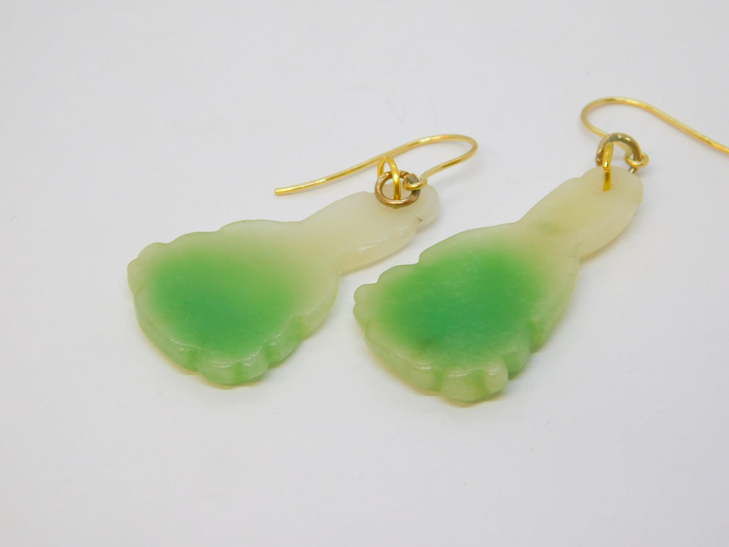 19th Century Chinese Carved Jade Buddha 9ct Yellow Gold Hook Earrings Antique