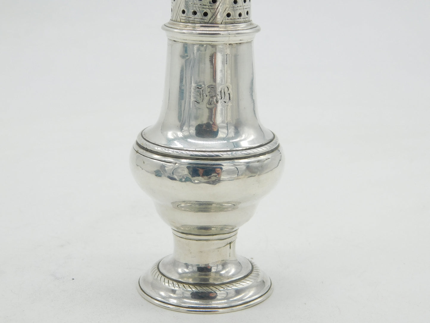 George III Sterling Silver Baluster Muffineer Sugar Caster Antique 1776 London