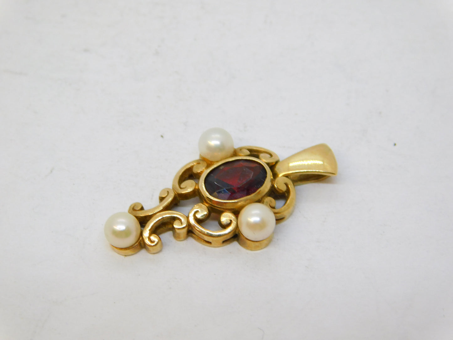 9ct Yellow Gold, Pearl & Garnet Set Floral Drop Pendant Vintage 1996 London
