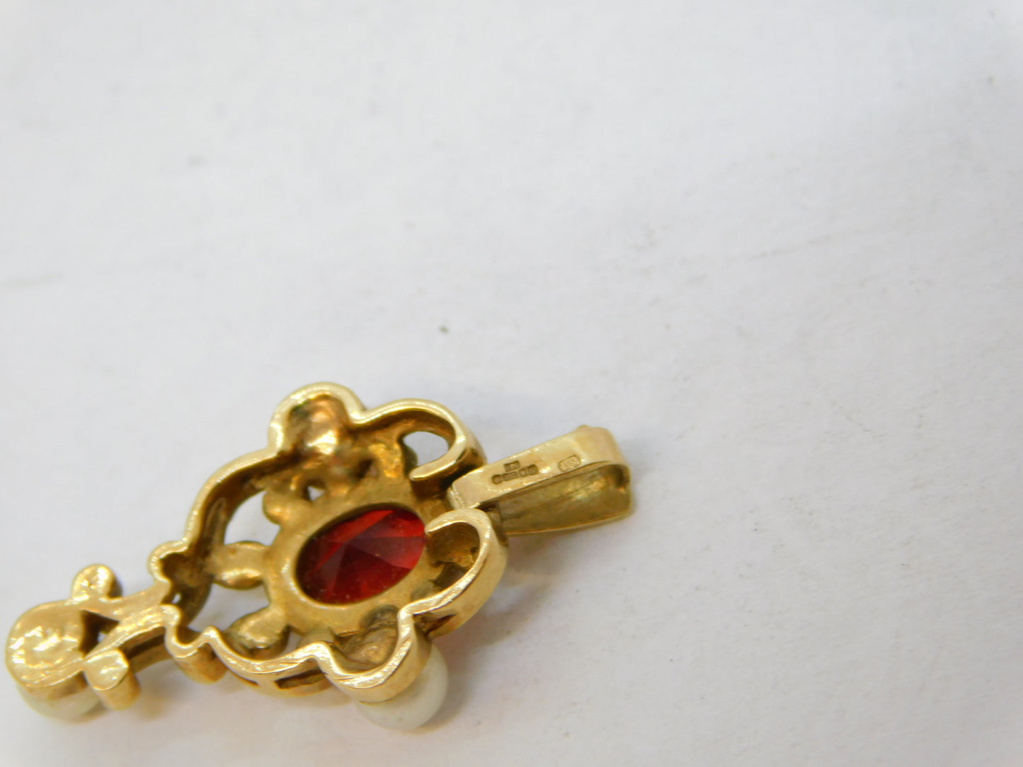 9ct Yellow Gold, Pearl & Garnet Set Floral Drop Pendant Vintage 1996 London
