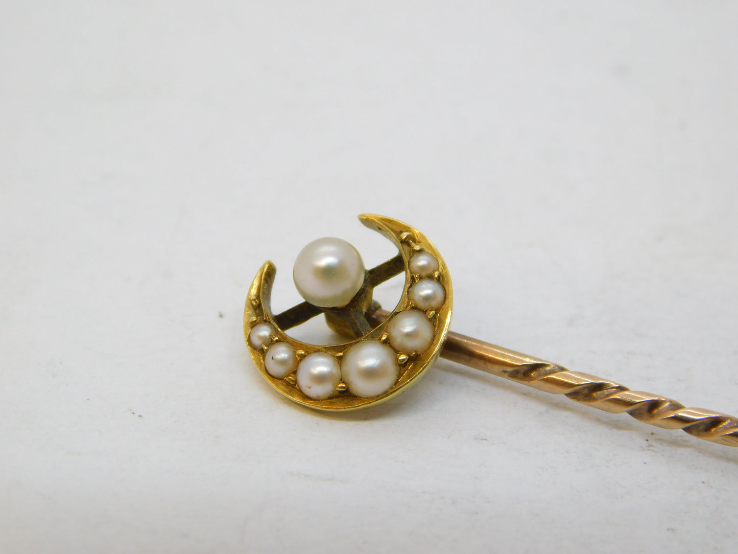 Victorian 15ct Yellow Gold Seed Pearl Crescent Moon Stick Pin Antique c1880