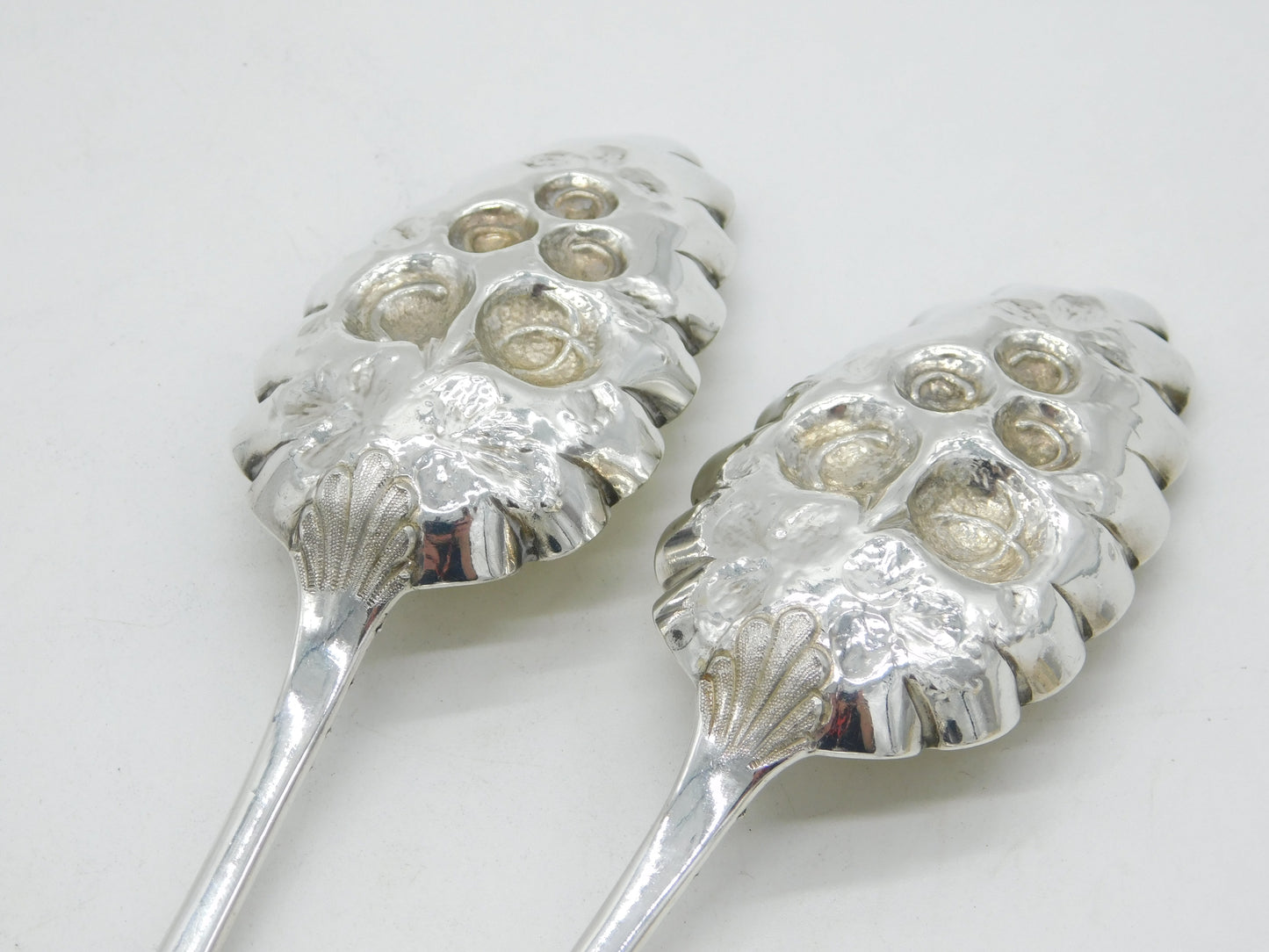 George III Sterling Silver Pair of Berry Pattern Serving Spoons Antique 1808 London