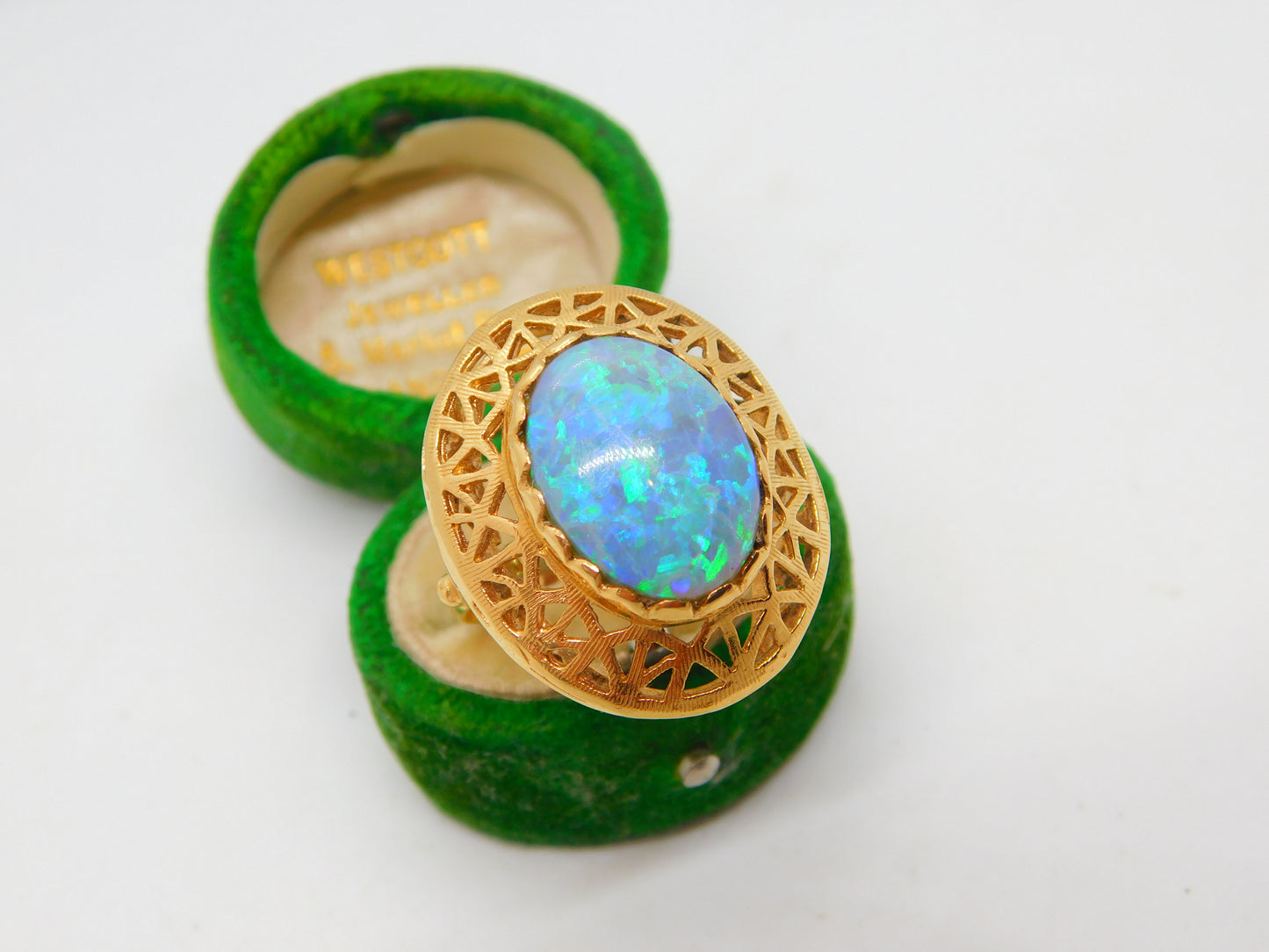 14ct Yellow Gold & Doublet Opal Dome Form Statement Ring Vintage c1970