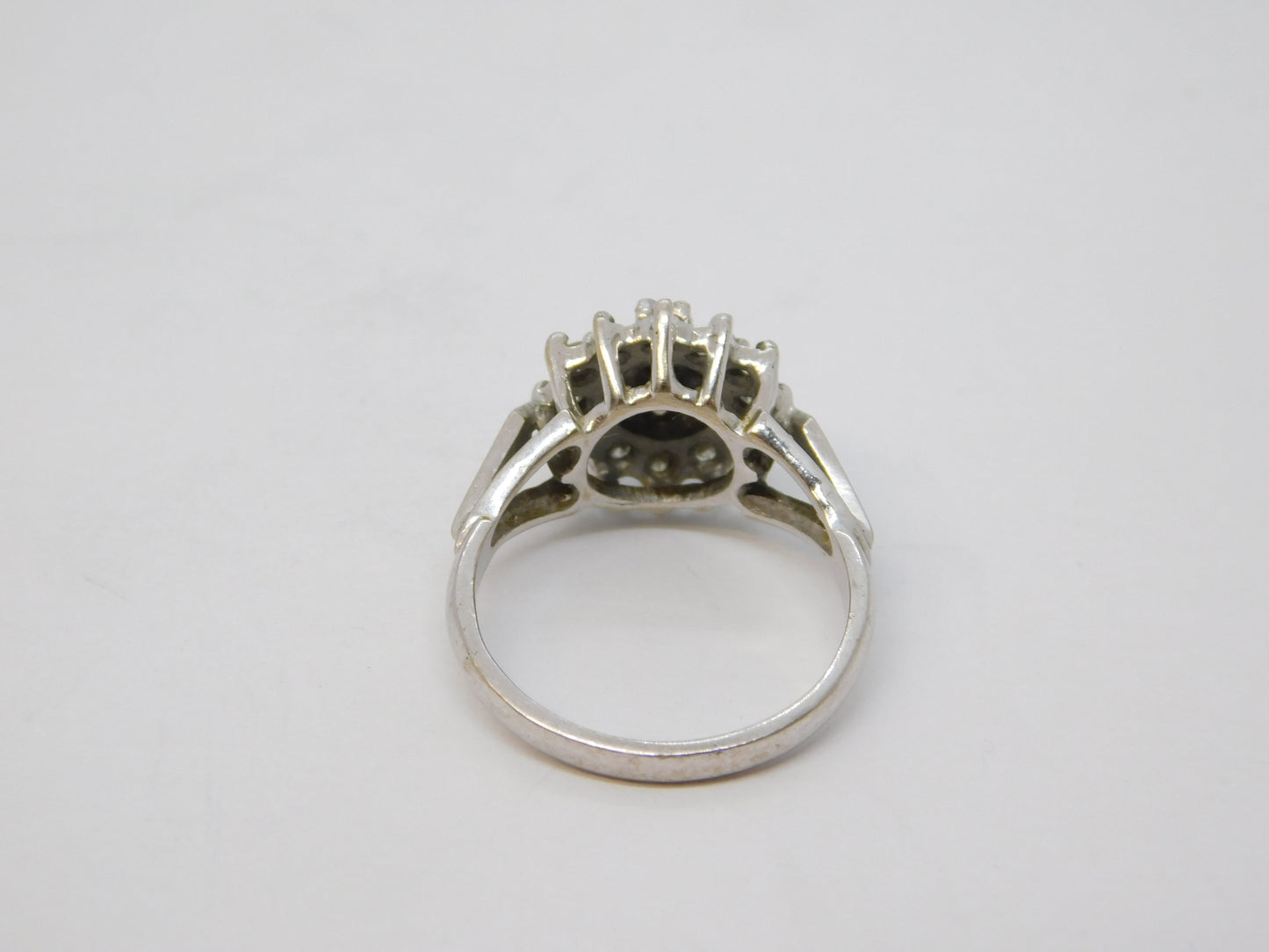 18ct White Gold 18-Stone Diamond Floral Cluster Ring Vintage 1975 London