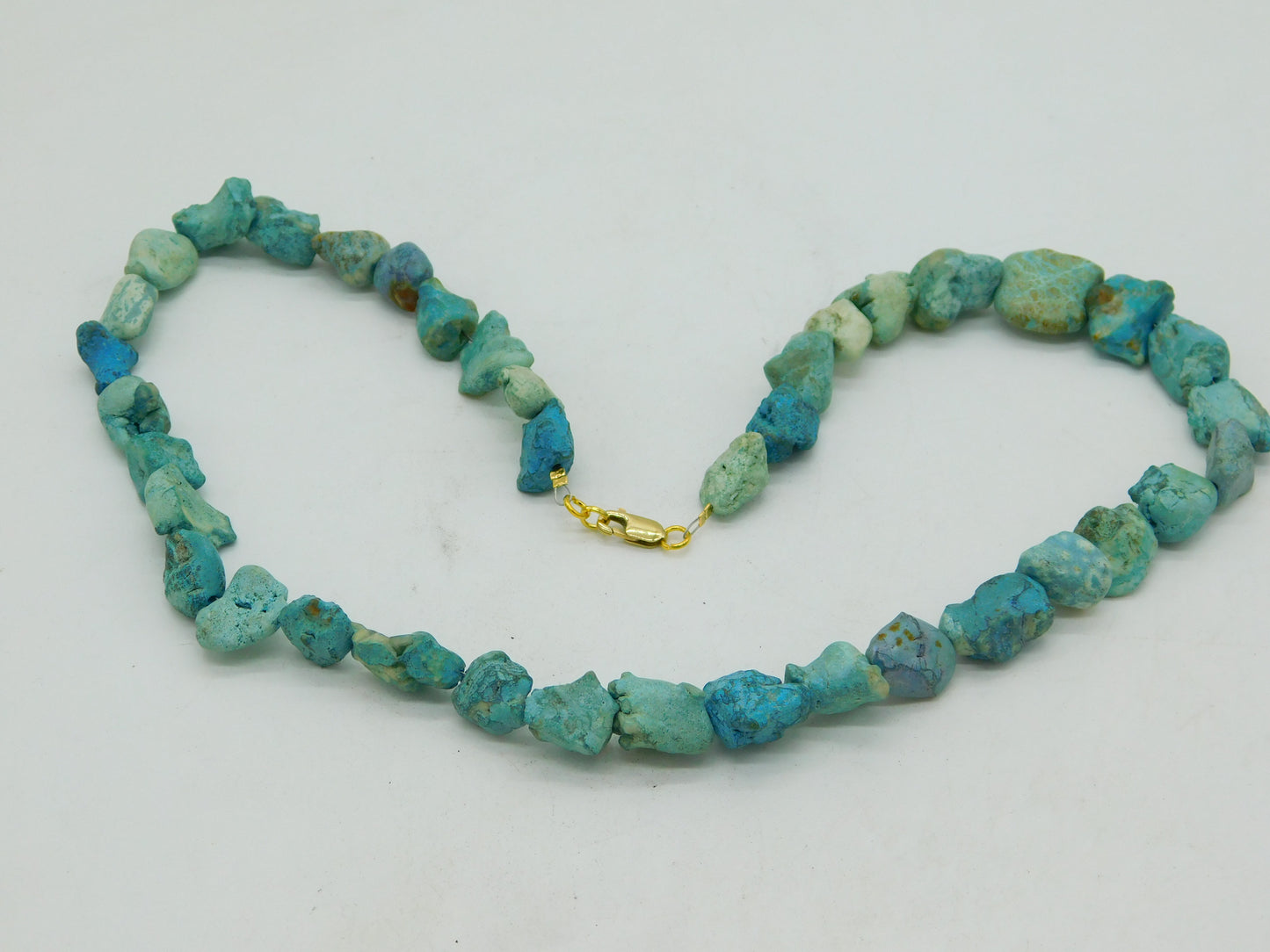 20th Century 9ct Gold Raw Turquoise Beaded Necklace Vintage c1970 52cm