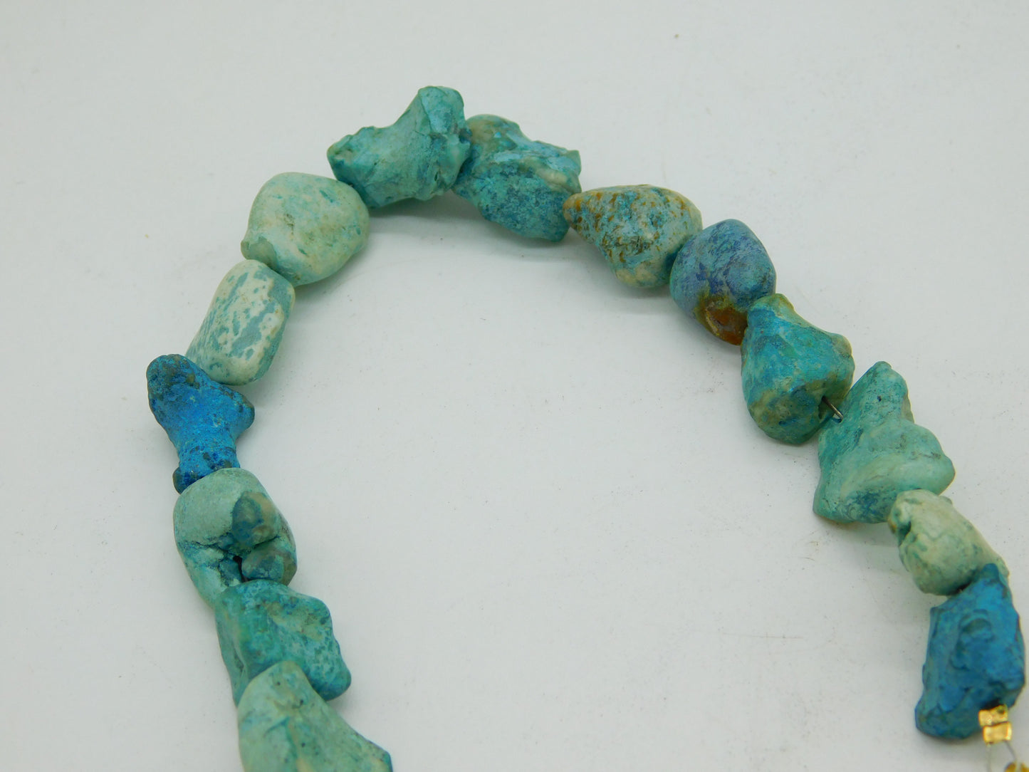 20th Century 9ct Gold Raw Turquoise Beaded Necklace Vintage c1970 52cm