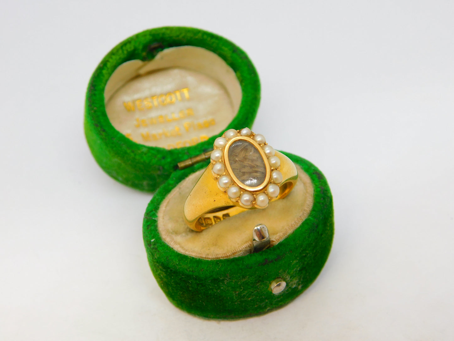 18ct Yellow Gold, Seed Pearl & Hair Set Mourning Ring Antique 1913 Chester