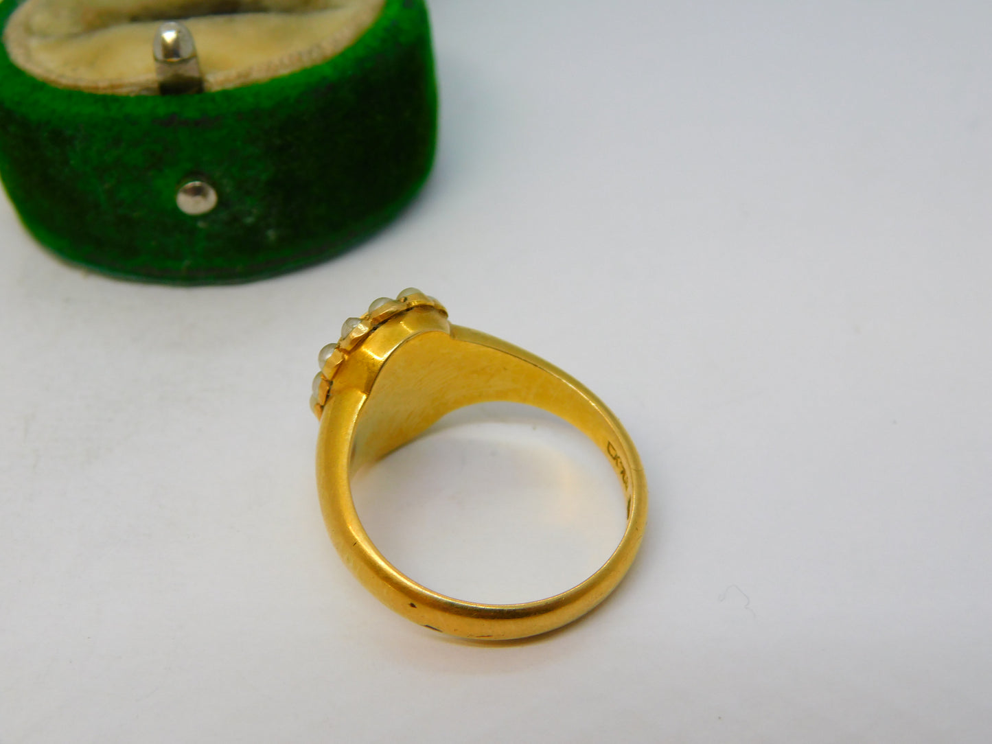 18ct Yellow Gold, Seed Pearl & Hair Set Mourning Ring Antique 1913 Chester