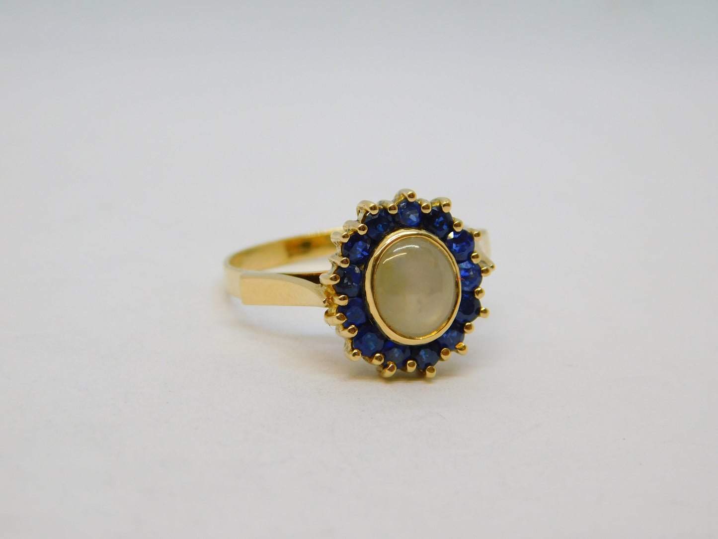 14ct Gold, White Star Sapphire & Blue Sapphire Cluster Ring Vintage c1960