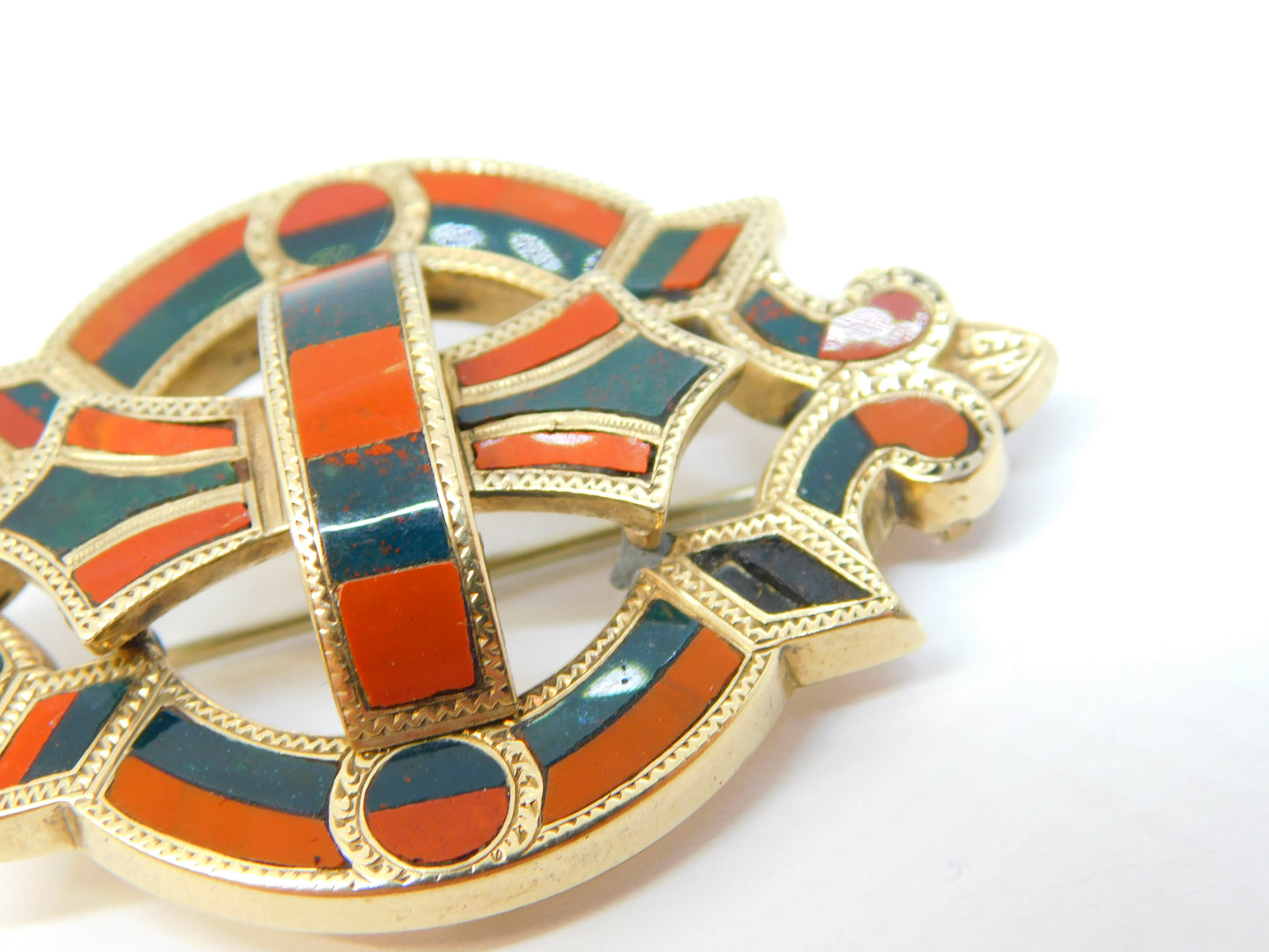 Victorian Scottish 9ct Gold, Bloodstone, Carnelian Agate Kilt Brooch Antique c1860