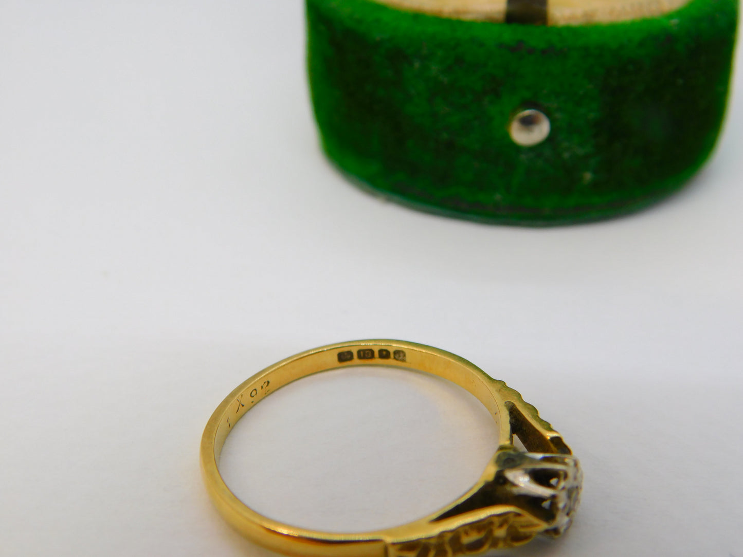 Edwardian 18ct Yellow Gold & Diamond Solitaire Ring Antique c1910