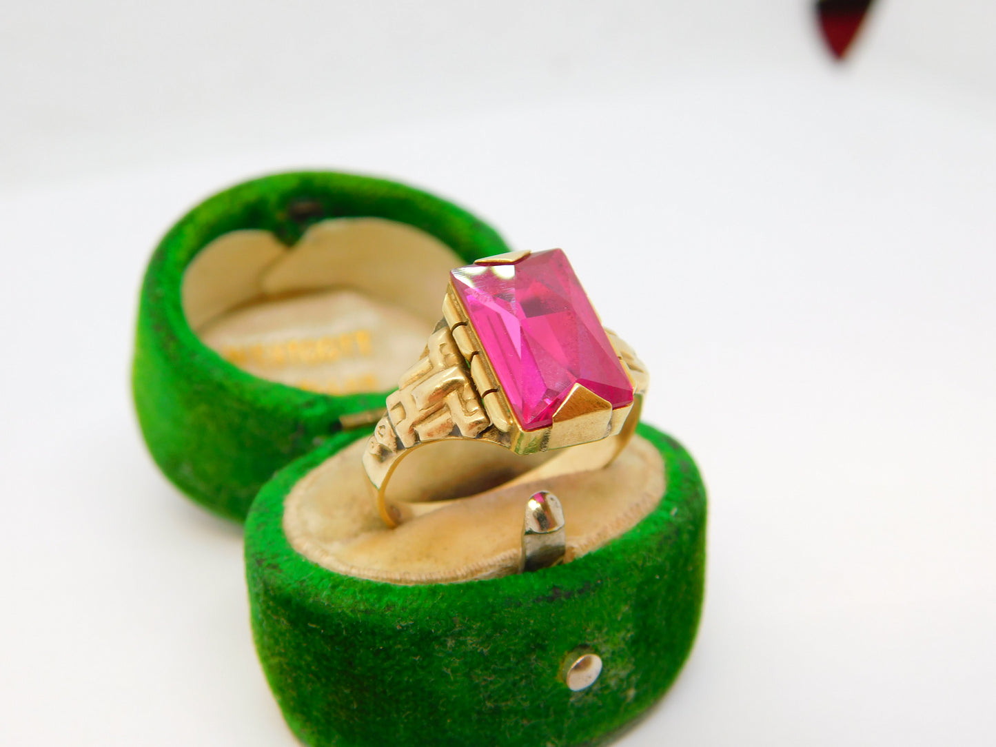 14ct Yellow Gold & Faceted Ruby Set Signet Ring Antique c1920 Art Deco