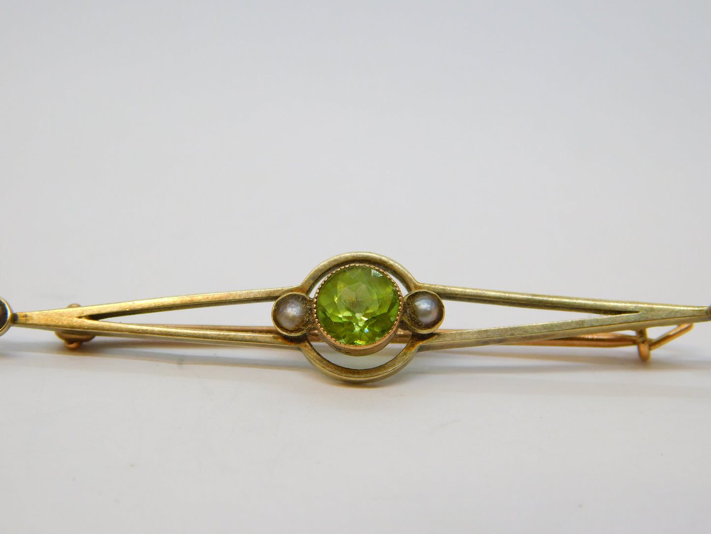 Edwardian 9ct Yellow Gold, Peridot & Seed Pearl Suffragette Brooch Antique c1910