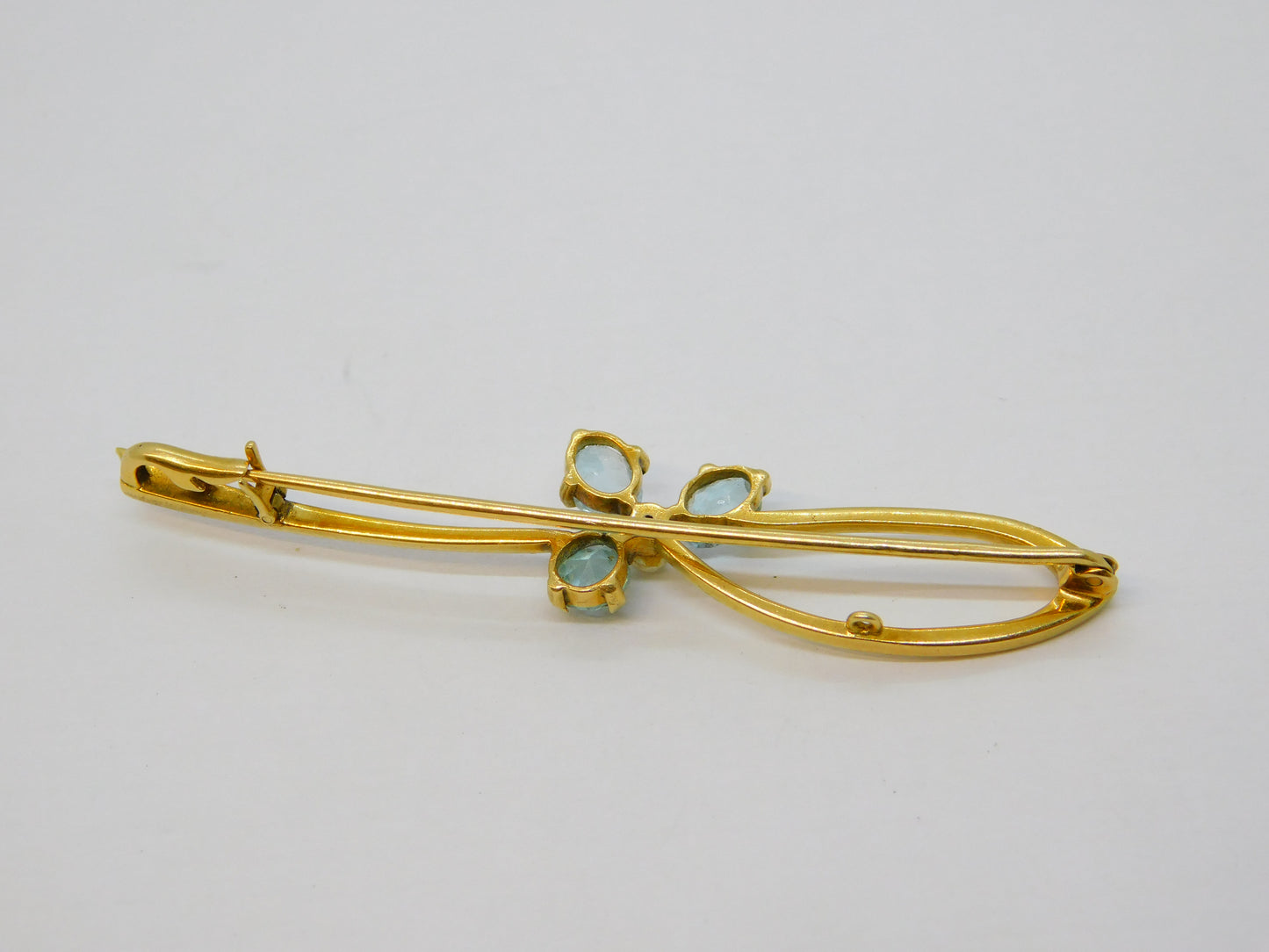 Victorian 18ct Gold, Aquamarine & Seed Pearl Floral Brooch Antique c1890