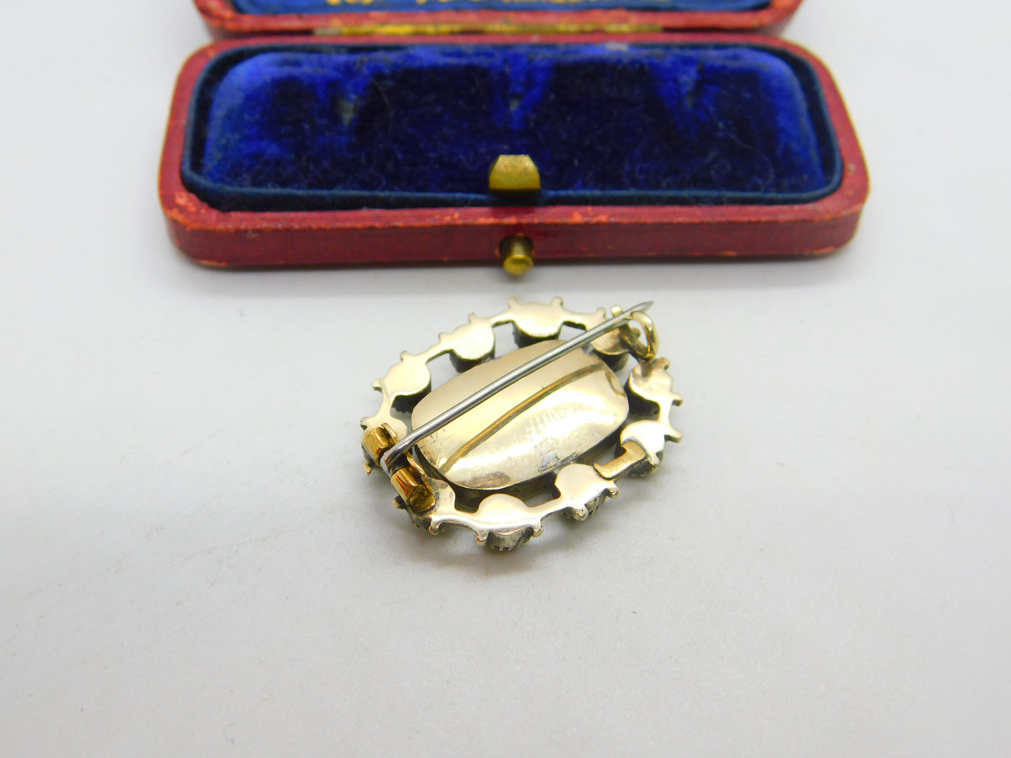 Georgian 9ct Gold Mourning Brooch with Hair Weave & Emerald Paste c1810 Antique