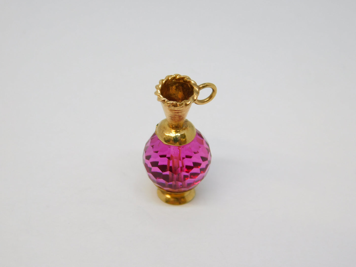 9ct Yellow Gold & Cut Pink Glass Wine Jug Charm Pendant Vintage 1973 London