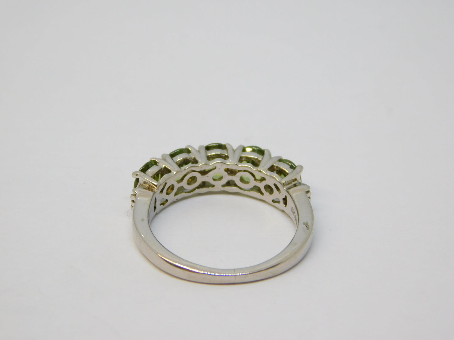 .950 Platinum, Demantoid Garnet & White Sapphire Five-Stone Ring Vintage c1990