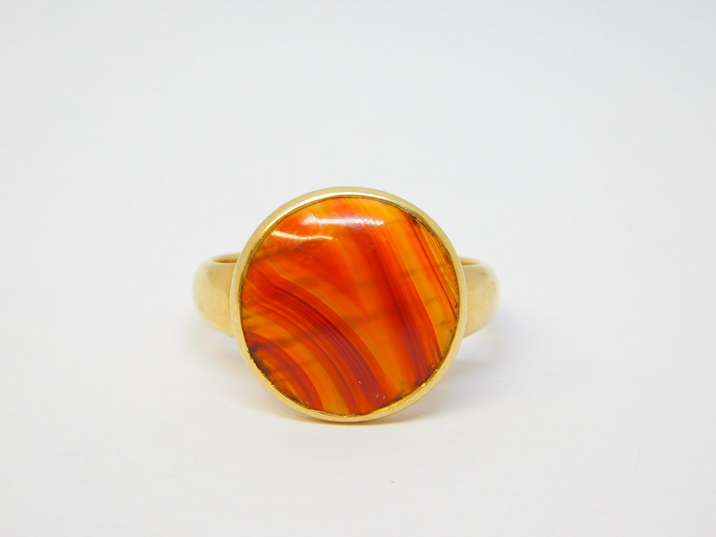 Victorian 18ct Yellow Gold Red Carnelian Agate Set Signet Ring Antique c1860