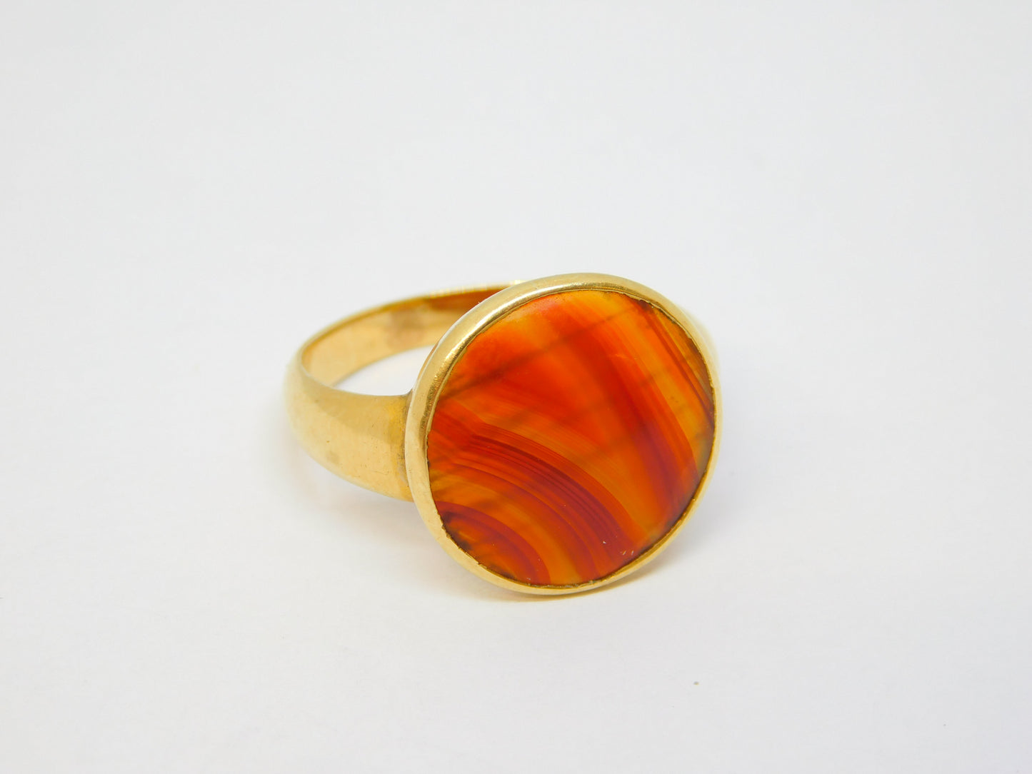 Victorian 18ct Yellow Gold Red Carnelian Agate Set Signet Ring Antique c1860