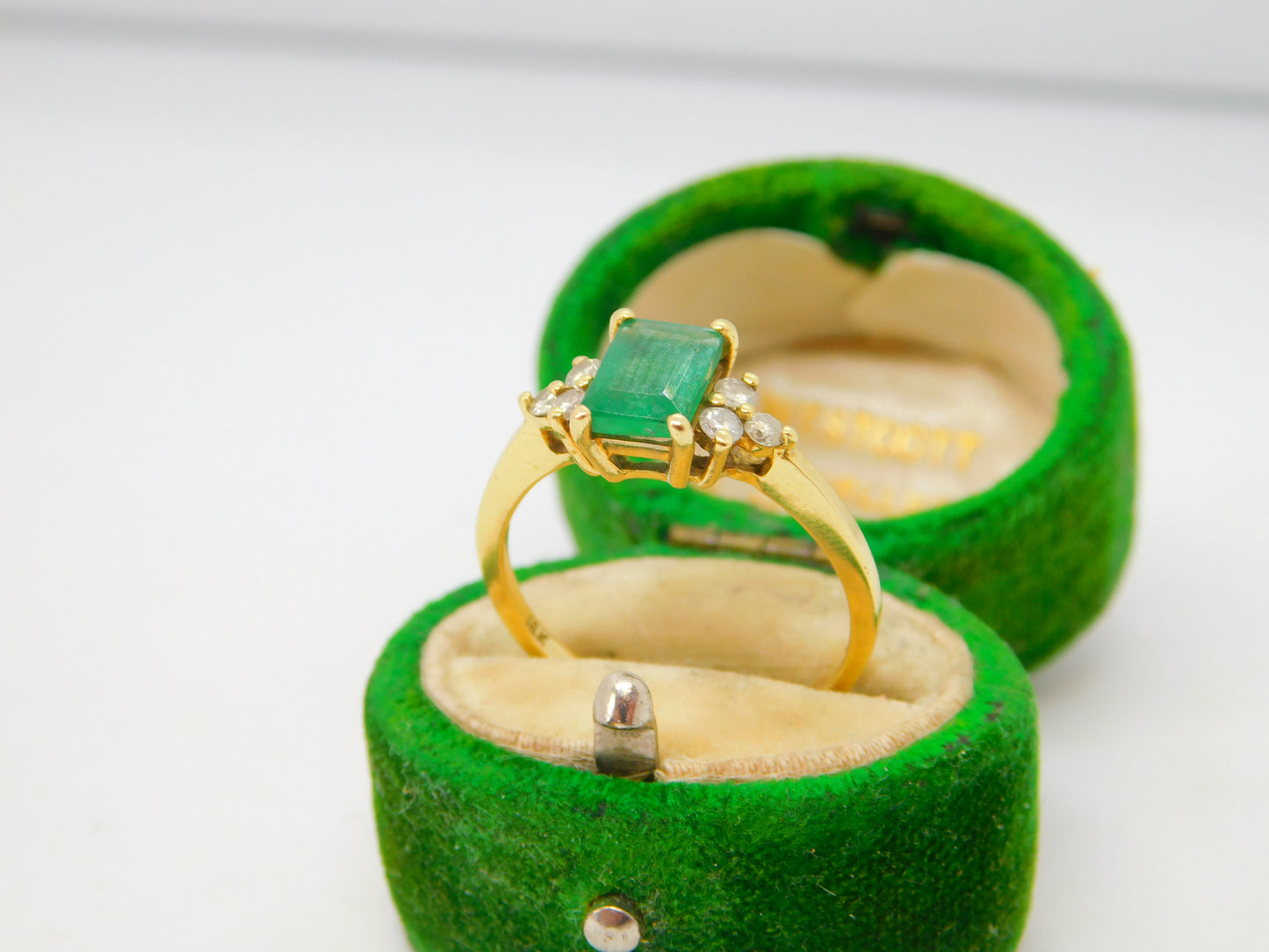 18ct Yellow Gold, 1ct Emerald & Diamond Dress Ring Vintage c2000 Sheffield